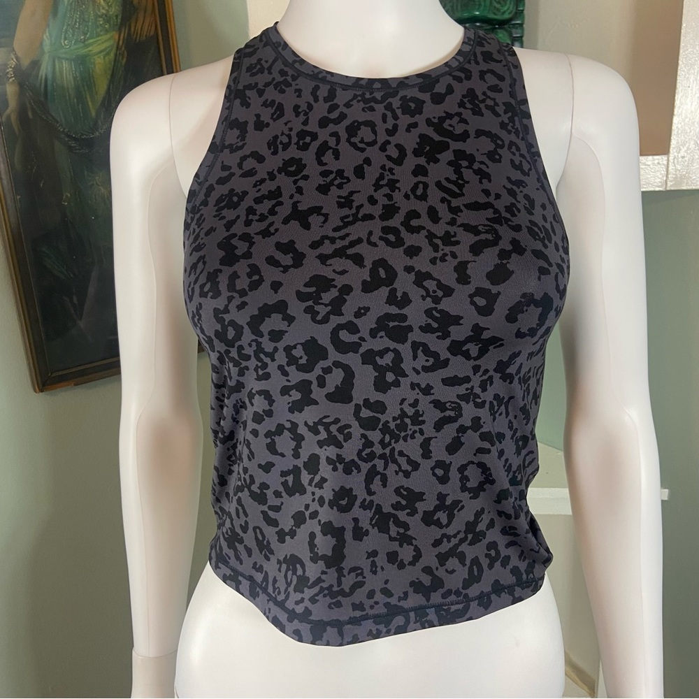 Athleta Shanti Leopard racerback Tank Top cropped crop XSmall xs athletic yoga